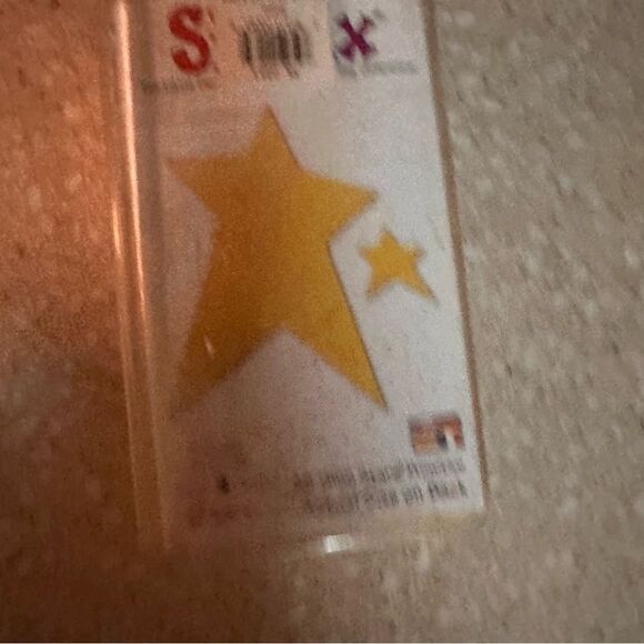 Sizzix 12 piece bundle die cutters, new cutting pad - Picture 10 of 13